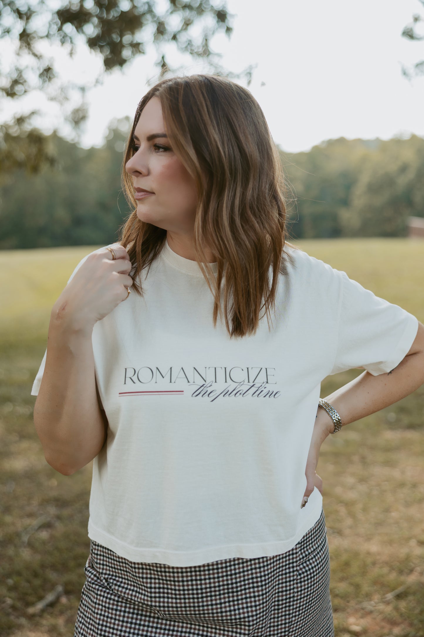 "Romanticize The Plot Line" Cropped Tee